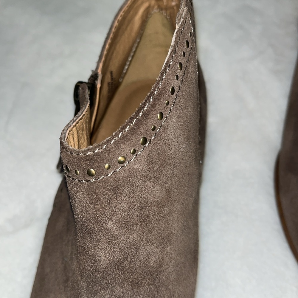 Lucky Brand “cuetifull” little ankle booties - Picture 8 of 9